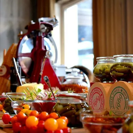 Hotell La Folie Douce - Mont-blanc