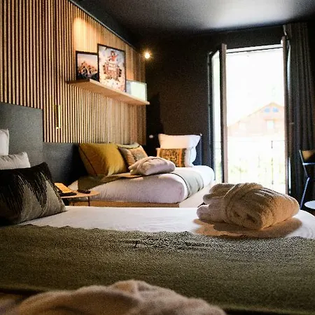 Hotell La Folie Douce - Mont-blanc